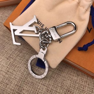 【シンプル可愛い】ルイヴィトン キーホルダー 本物 チャーム vuo60188