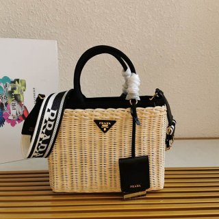 プラダ ウィッカーキャンバス かごバッグ 本物 pun59952
