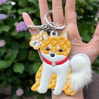 ヴィトン 犬 キーホルダー 本物／LV シバ 柴犬 キーホルダー コピーチャーム M01199