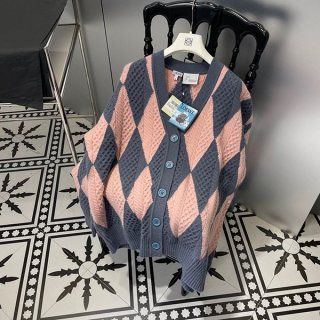 ロエベ ハウルの動く城 本物 カーディガン 【人気商品】 lom27353