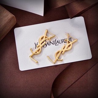 サンローラン YSL モノグラム ロゴ ピアス 本物 ギフトに最適 Sap29683 サンローラン YSL モノグラム ロゴ ピアス 本物 ギフトに最適 Sap29683