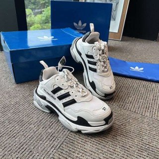 超話題!バレンシアガ アディダス 本物 Triple S スニーカー オリジナルス トリプル S コラボ baw24776