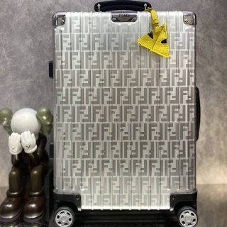 大人気!!新色フェンディ X リモワ 本物 コラボ スーツケース ris44229