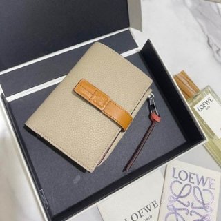 【ロエベ】新作スリムジップ二つ折り財布 本物 Slim Zip Bifold Wallet loe53059