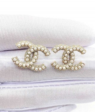 入手困難シャネル 本物 CCロゴ レジン & ストラス ピアス she43849
