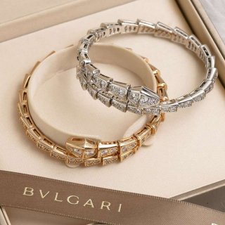 《大人気》お洒落にブルガリ セルペンティ コピー ブレスレット ローズゴールド Buu24789 《大人気》お洒落にブルガリ セルペンティ コピー ブレスレット ローズゴールド Buu24789