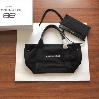 送料込バレンシアガ ネイビーカバ 本物 S トート ブラック/ブラック 339933AQ38N1000