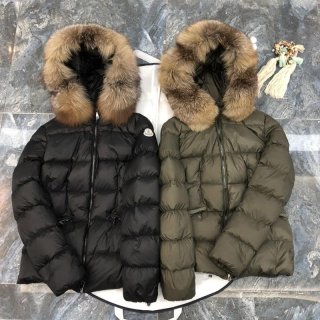 定番 モンクレール ファー付き フード付ダウン 本物 mot88434