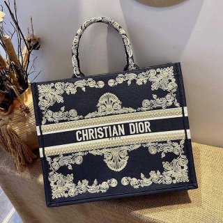 最安値挑戦ディオール ブックトート 本物 ブルーの刺繍カーフスキン 2サイズ dey92412
