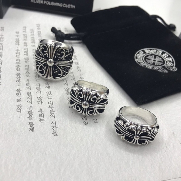 クロムハーツ フローラルクロス CHプラス リング本物 Kuo36162