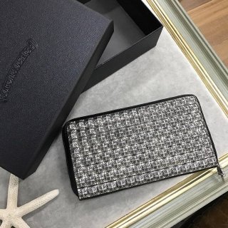 クロムハーツ風 財布 本物ゼロピラミッドスタッズ/ラウンドファスナー財布/ヘビーレザー Kub01611