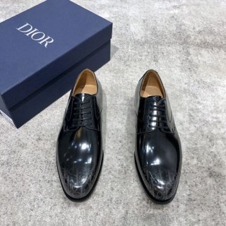 注目度抜群！ディオール レザー ローファー 本物 dep60073