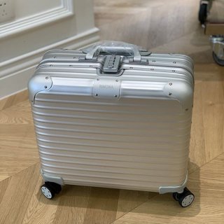 超入手困難リモワ ステルス ビジネスト スーツケース 本物 rim17146