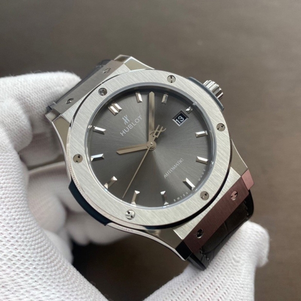 日本未入荷 ウブロ 時計 本物 クラシックフュージョン チタニウム グリーン huf20322