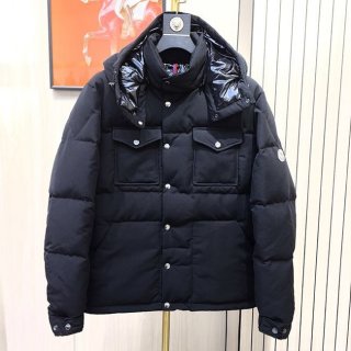 モンクレール 本物 FORNASショートダウンジャケット moq98124