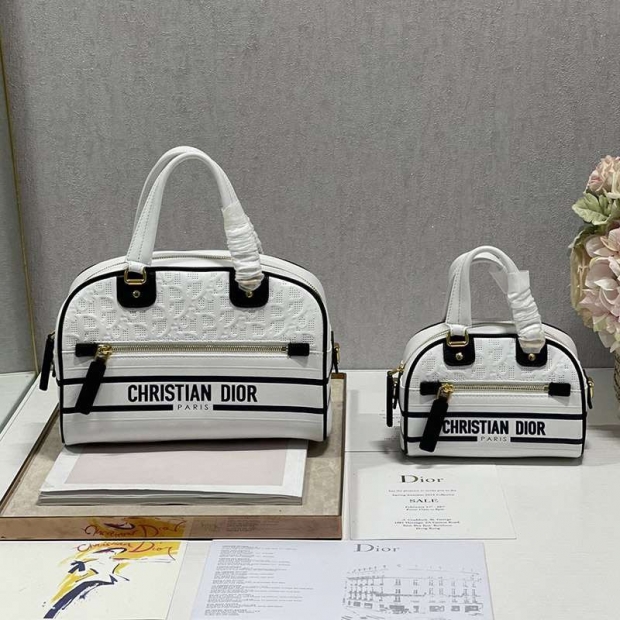 22新作◆ディオール VIBE 本物ミディアム ボウリング バッグ コピー キルティング des86119