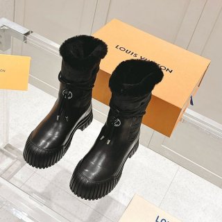 【雪道でもオシャレに】ルイヴィトン アンクルブーツ 本物 1ADCBT