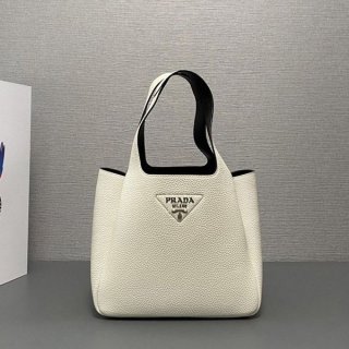 プラダ 本物 ミディアムレザートート puq24696