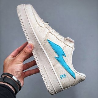 ナイキ RTFKT 本物エアフォース 1 Low Human FQ3954-100