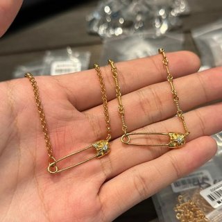 一目惚れクロムハーツ ネックレス 本物 CHクロス 22K セーフティピン ゴールド Kue62753