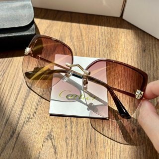 人気商品 カルティエ 本物 パンテール ドゥ カルティエ サングラス kal87608