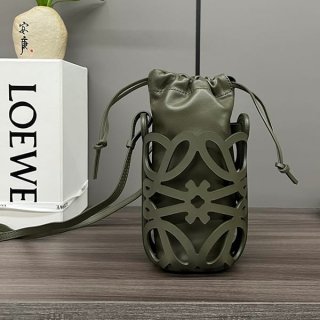超希少！ロエベ 本物 アナグラムカットアウト ポケット loq42663