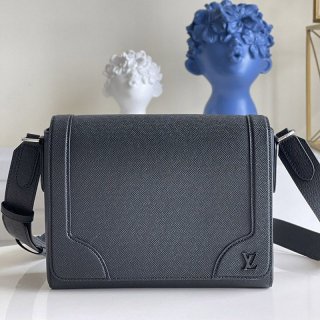 希少品【ルイヴィトン】ニューフラップメッセンジャーバック本物 M30807