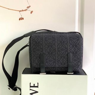 一目惚れロエベ 本物 ジャカード メッセンジャーバッグ loq84057