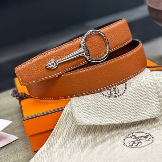 人気急上昇エルメス 本物 リバーシブルベルト Casaque err09580