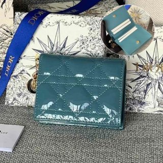 超話題!レディディオール 本物 チャーム付 フラップ カードケース deu41579 超話題!レディディオール 本物 チャーム付 フラップ カードケース deu41579