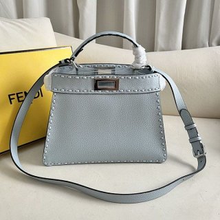 フェンディ N級品 ライトブルー セレリアバッグ ロゴ feq81062 フェンディ N級品 ライトブルー セレリアバッグ ロゴ feq81062