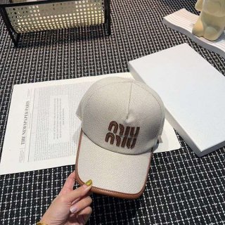 ギフトに最適ミュウミュウ ロゴキャップ 本物 myk87947