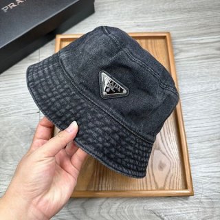 超希少!【人気商品】プラダ コピーナイロン バケットハット ロゴ プレート puk38161 超希少!【人気商品】プラダ コピーナイロン バケットハット ロゴ プレート puk38161