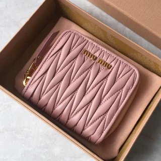 送料無料ミュウミュウ カードケース 本物 カードホルダー コインケース myy86921