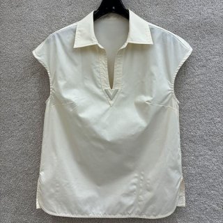 新色登場☆ヴァレンティノ ノースリーブシャツ 本物 vuu19395