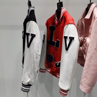 21AW ルイヴィトン ジャケット コピー バーシティ ジャケット 2色 vuw40619 21AW ルイヴィトン ジャケット コピー バーシティ ジャケット 2色 vuw40619