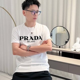プラダ ロゴ半袖Tシャツ 本物 pug52384