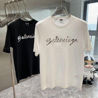 激安価格!バレンシアガ コピー ロゴ オーバーサイズ Tシャツ 半袖 2色 bay30051 激安価格!バレンシアガ コピー ロゴ オーバーサイズ Tシャツ 半袖 2色 bay30051