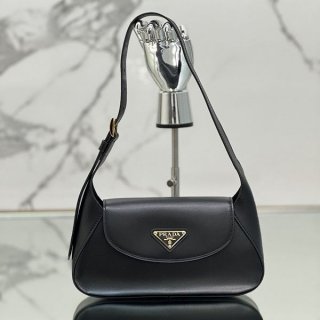 入手困難品！【プラダ】スモールレザーショルダーバッグ 本物 ブラック pui33319
