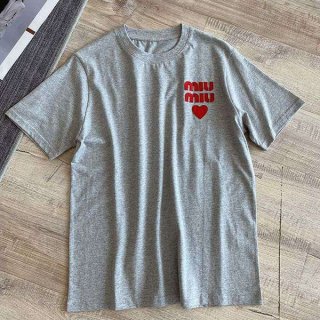 ギフトに最適ミュウミュウ 半袖 Tシャツ コピーグレー myp42626