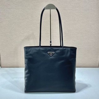 プラダ トートバッグ 本物 Re-Nylon トライアングルロゴ リナイロン pug00743