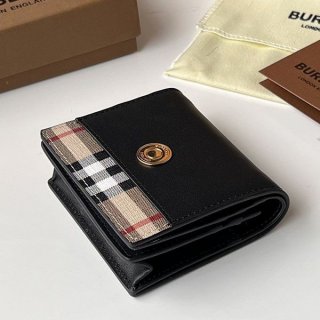 バーバリー スモール ウォレット 本物 二つ折り財布 Baa37970