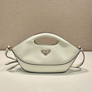 ☆超人気☆プラダ アーケ レザー ショルダーバッグ 本物 pui26540