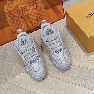 【 ルイヴィトン 】LV スケート本物ライン スニーカー 1ABZ5O