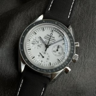 オメガ スピードマスター 本物 プロフェッショナル スヌーピーアワード リミテッド 40mm 311.32.42.30.04.003