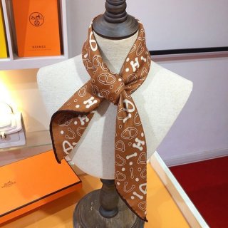新色☆希少 エルメス Bandana バンダナ カシミアシルク カシシル 本物 erf16849