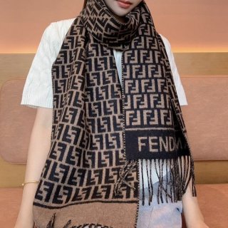 フェンディ ブラウンウールスカーフ 本物FFモチーフ フリンジ fer45324