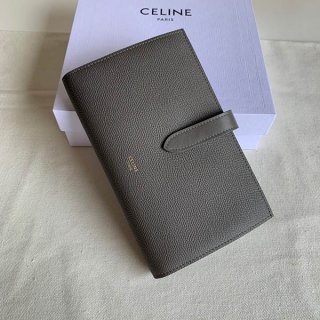セリーヌ ラージ ストラップ 長財布 本物 Cem15842