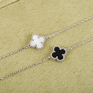 ヴァンクリーフ ブレスレット 本物 四つ葉のクローバー柄 2色 val98555