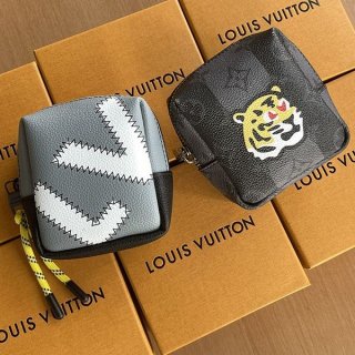 希少色ルイヴィトン 小銭入れ 虎 ペンダント 本物 vuz46351